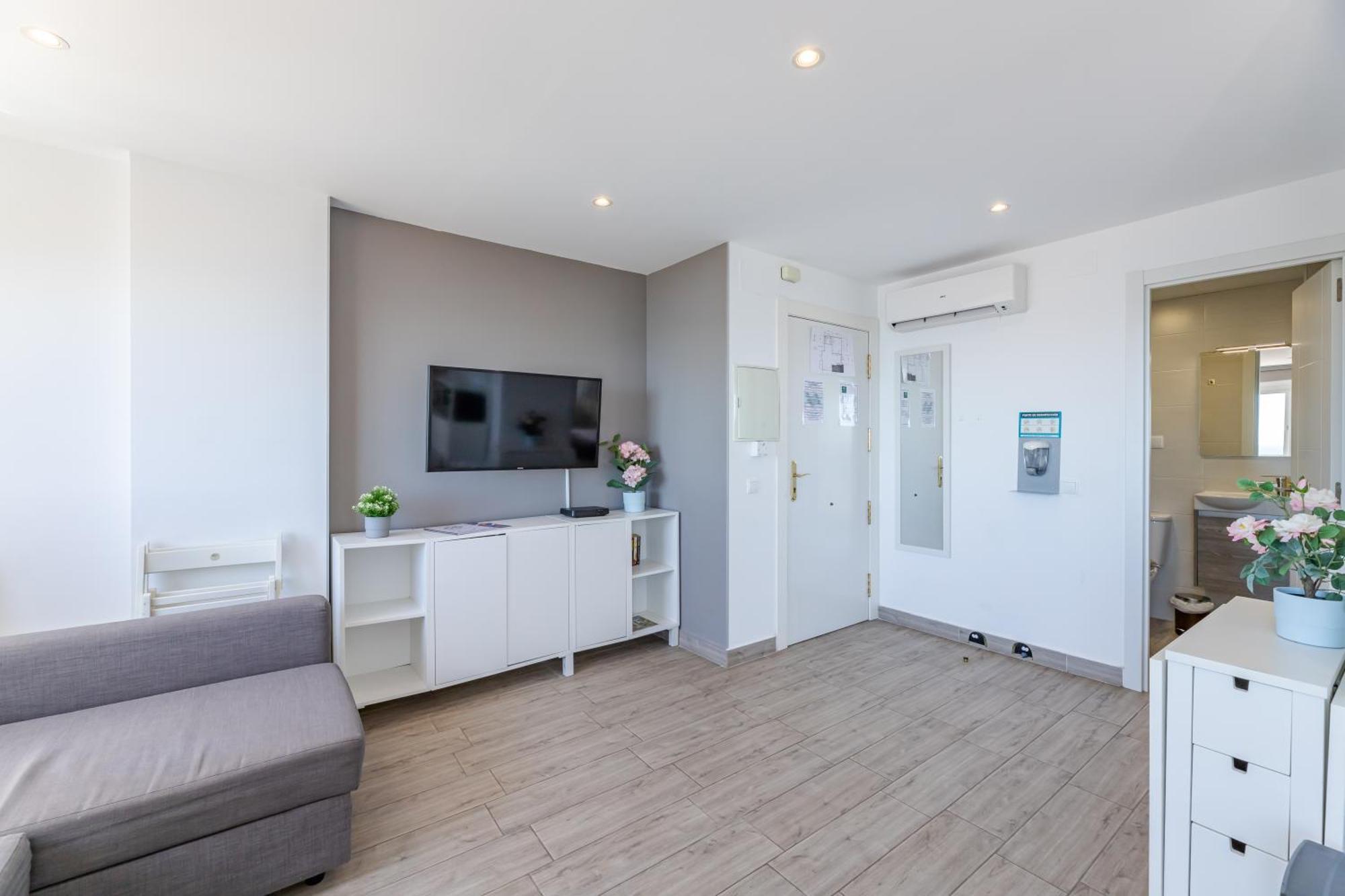 בנאלמדנה Vb Breathtaking Sea Views 1Bdr Apt מראה חיצוני תמונה