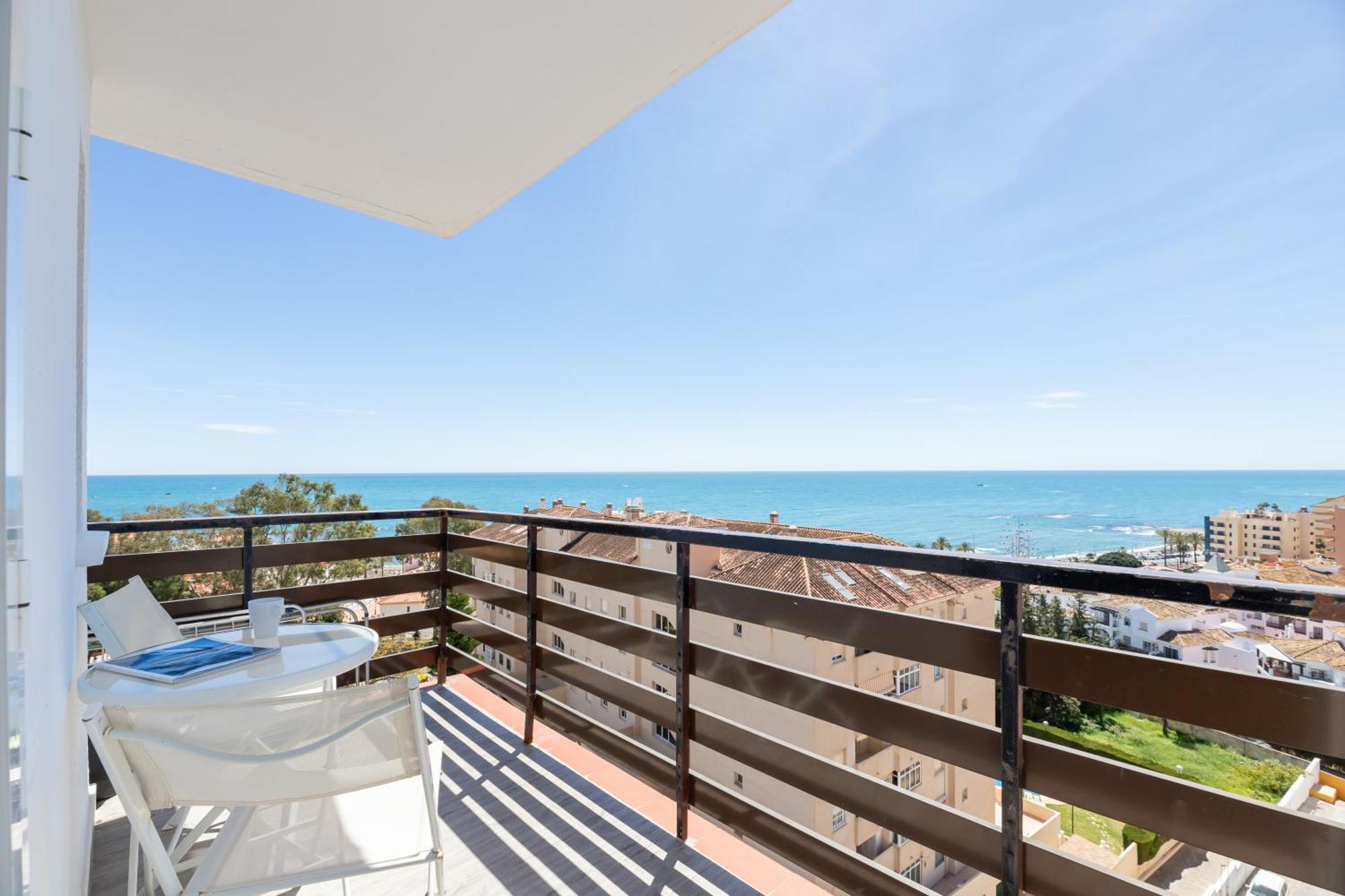 בנאלמדנה Vb Breathtaking Sea Views 1Bdr Apt מראה חיצוני תמונה